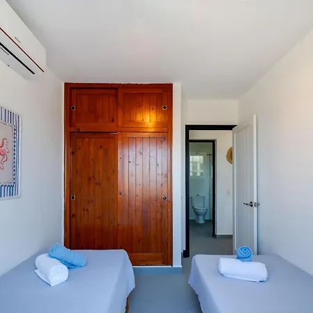 Ocean-view House, Ideal For Families *