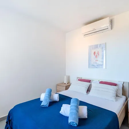 Ocean-view House, Ideal For Families * Binibeca