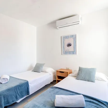 Ocean-view House, Ideal For Families * Binibeca