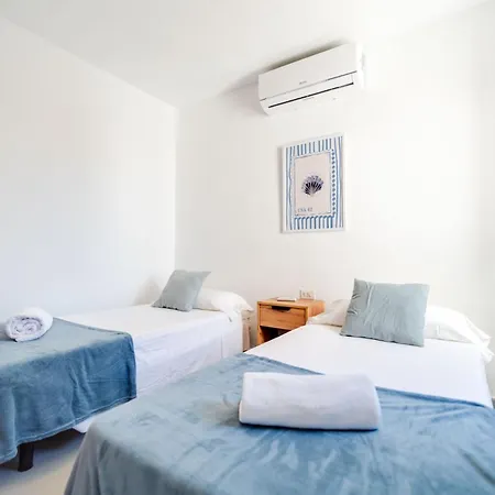 Ocean-view House, Ideal For Families * Binibeca